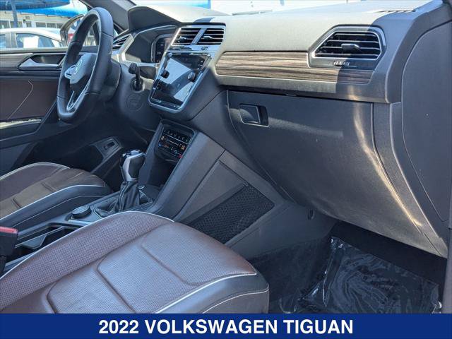 Certified 2022 Volkswagen Tiguan SEL R-Line AWD/4WD image 23