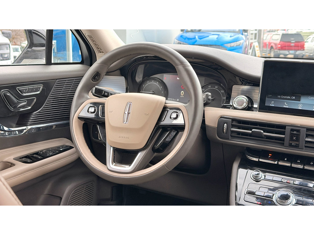 Used 2022 Lincoln Corsair FWD w/ Equipment Group 101A image 13