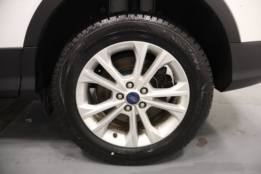 Used 2019 Ford Escape SE image 25