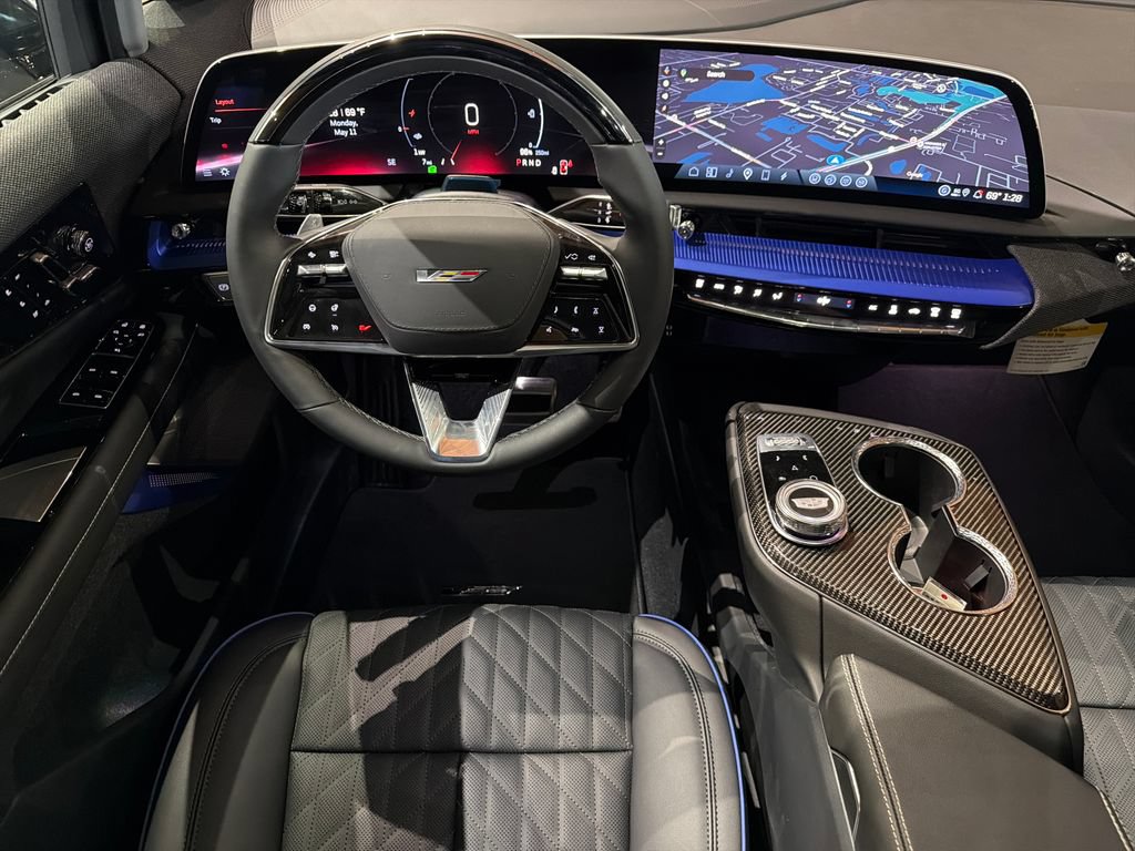New 2026 Cadillac Optiq V w/ LPO, ONYX Package AWD/4WD image 13