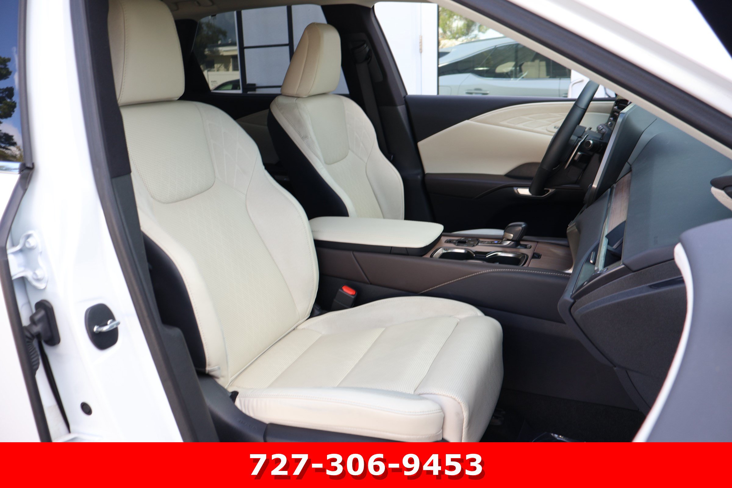 Used 2023 Lexus RX 350 FWD w/ Accessory Package image 23