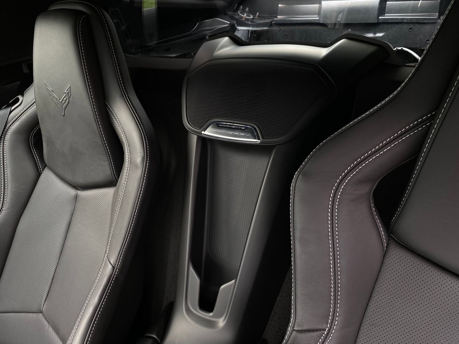 Used 2025 Chevrolet Corvette Stingray Coupe w/ 1LT image 21