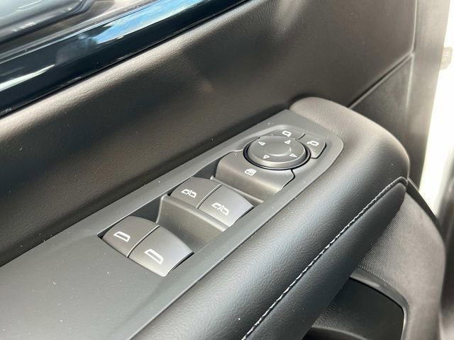 New 2026 Chevrolet Suburban LS image 25