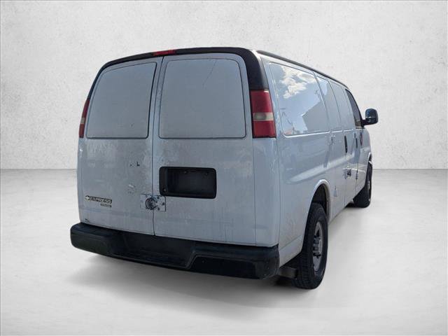 Used 2015 Chevrolet Express 2500 image 2