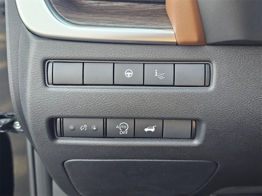 New 2026 Nissan Rogue Platinum image 33
