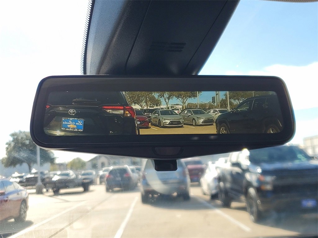 Used 2020 Chevrolet Traverse RS image 32