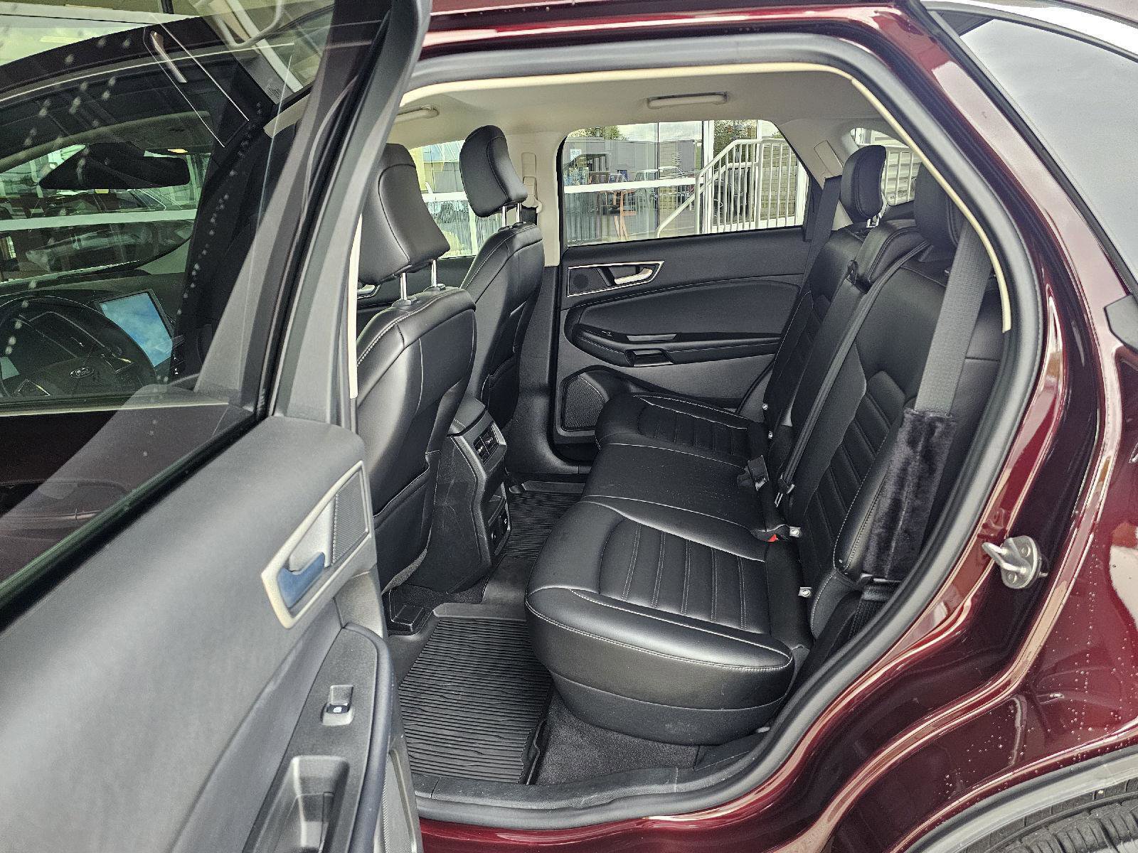 Used 2023 Ford Edge SEL w/ Convenience Package AWD/4WD image 17