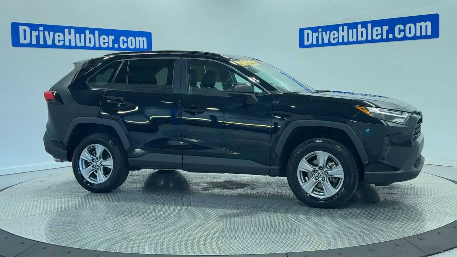 Used 2024 Toyota RAV4 LE AWD/4WD image 62