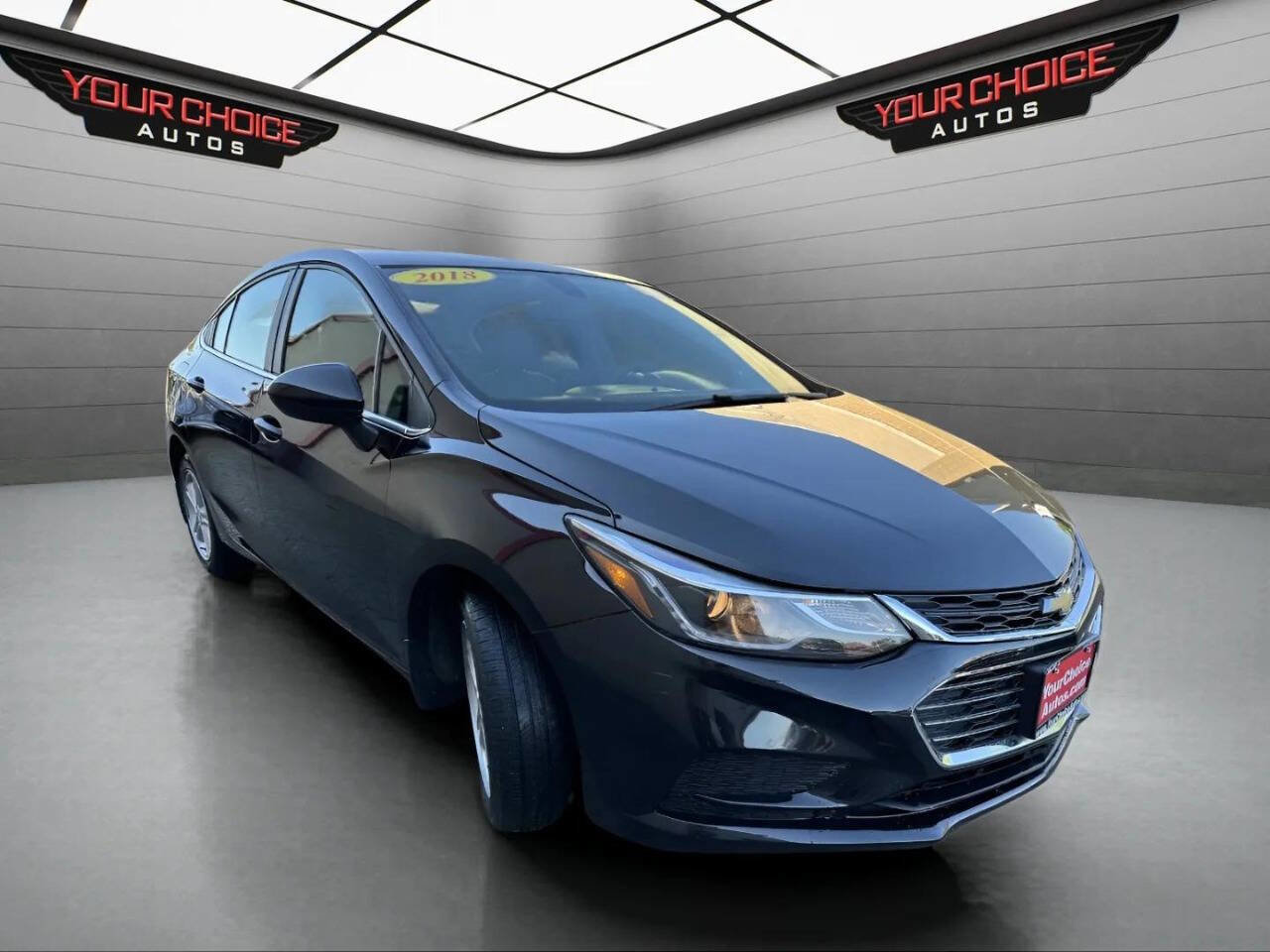 Used 2018 Chevrolet Cruze LT image 3