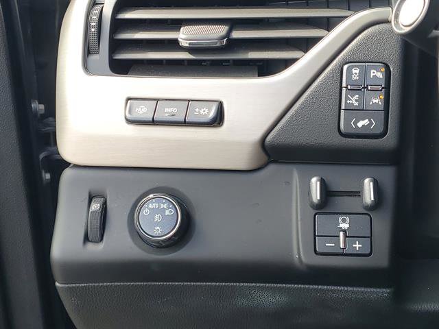 Used 2020 GMC Yukon Denali w/ Denali Premium Package image 58