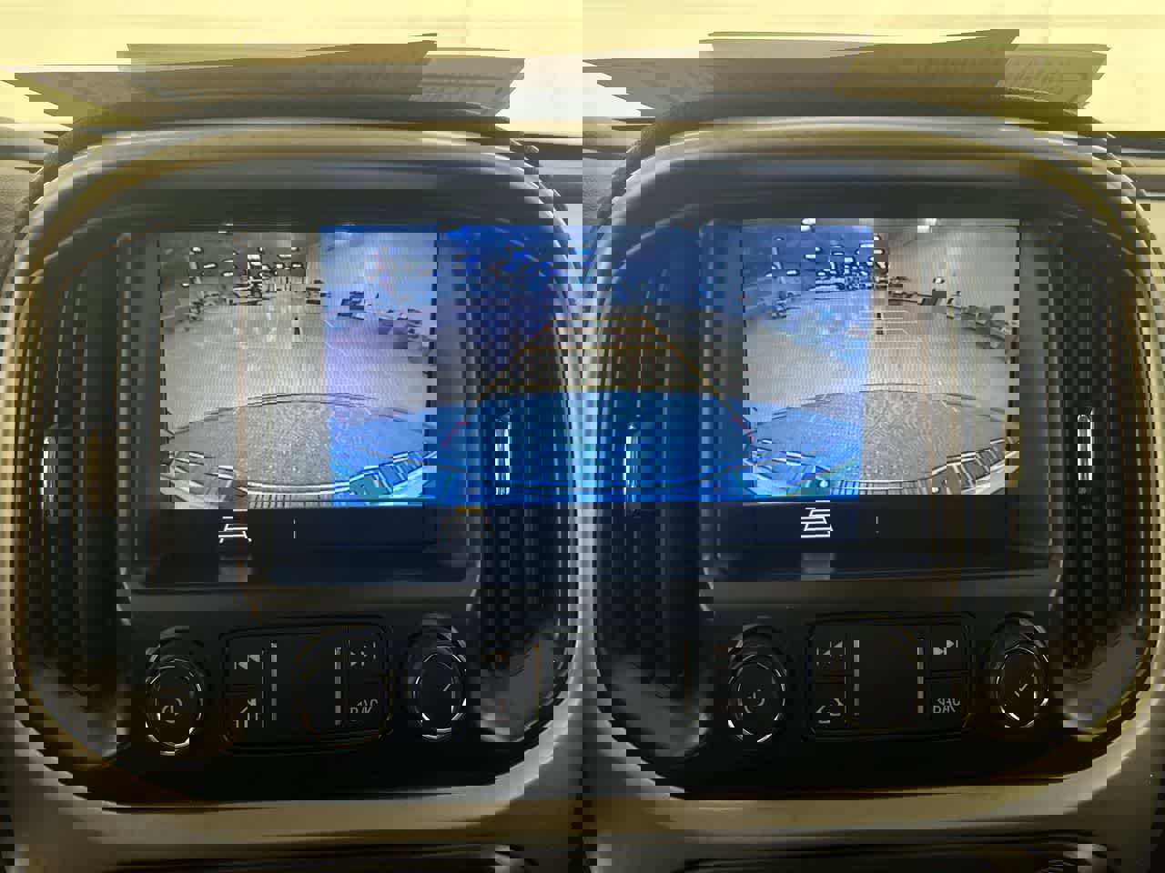 Used 2022 Chevrolet Colorado LT w/ Fleet Safety Package image 19