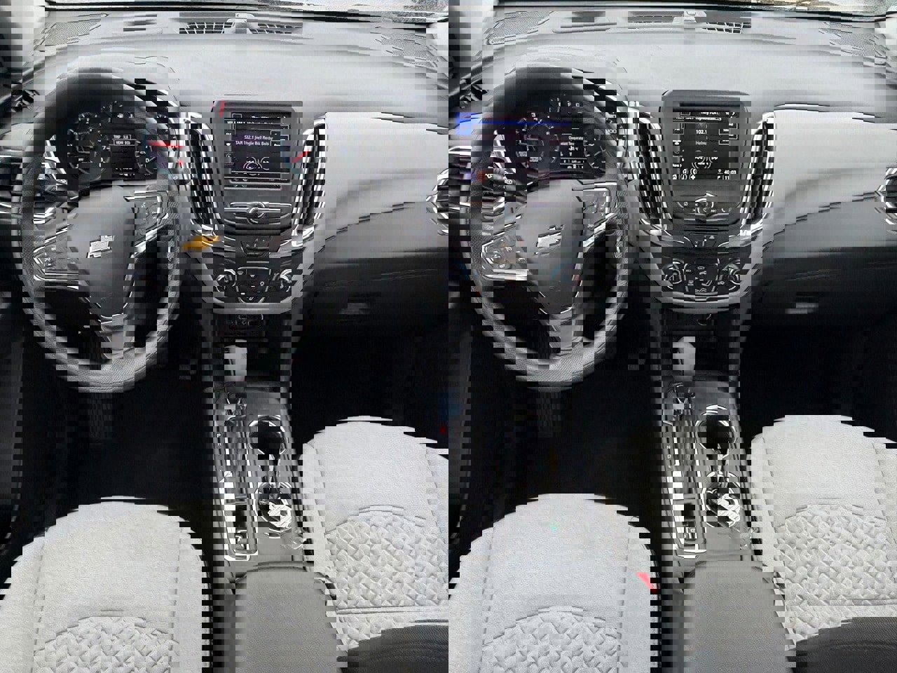 Used 2024 Chevrolet Equinox LS image 12