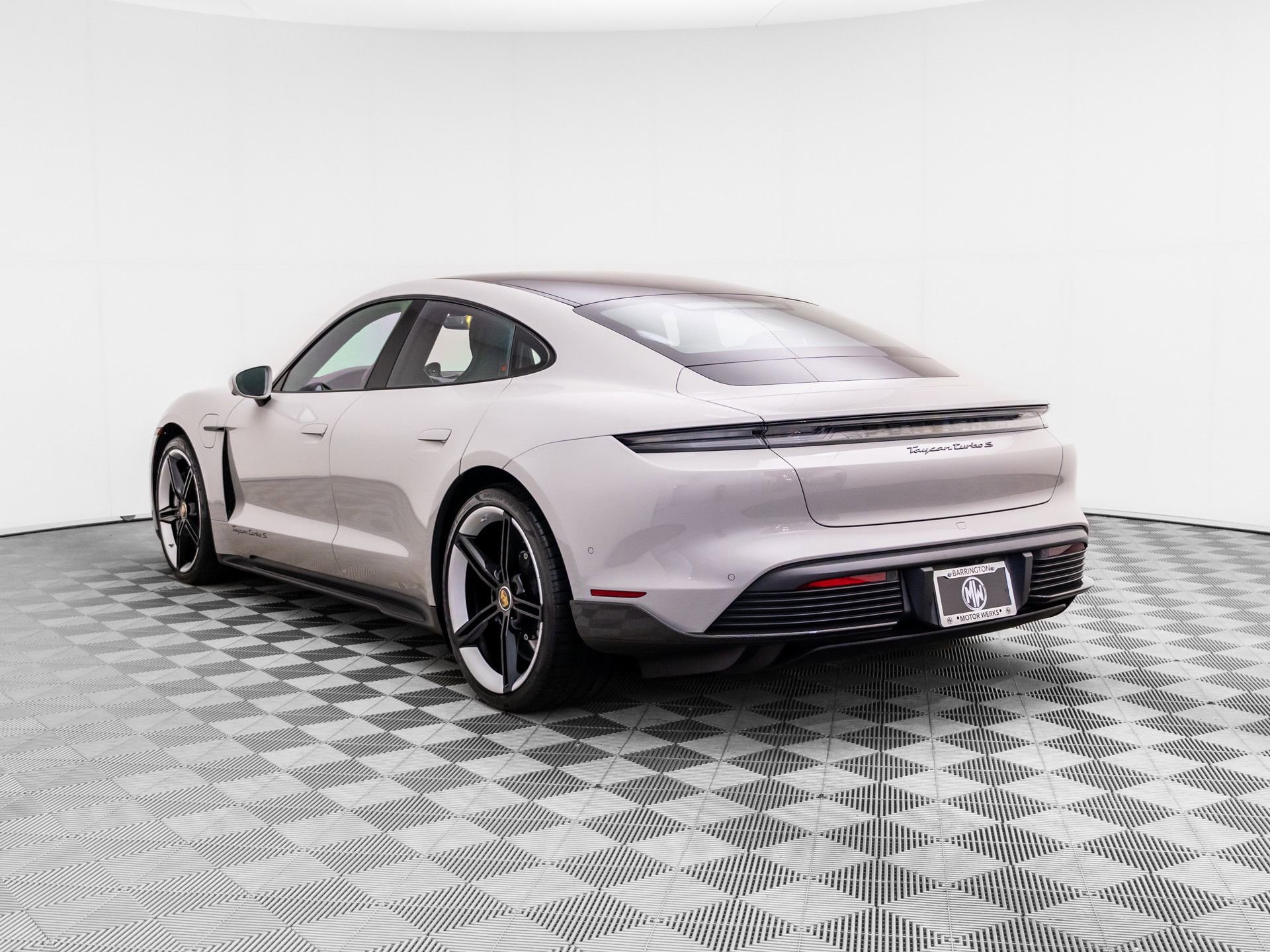 Used 2022 Porsche Taycan Turbo S AWD/4WD video 3