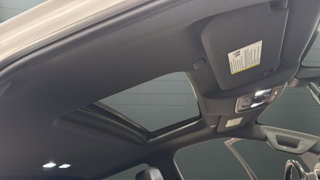 Used 2019 Chevrolet Silverado 1500 High Country w/ High Country Premium Package image 32