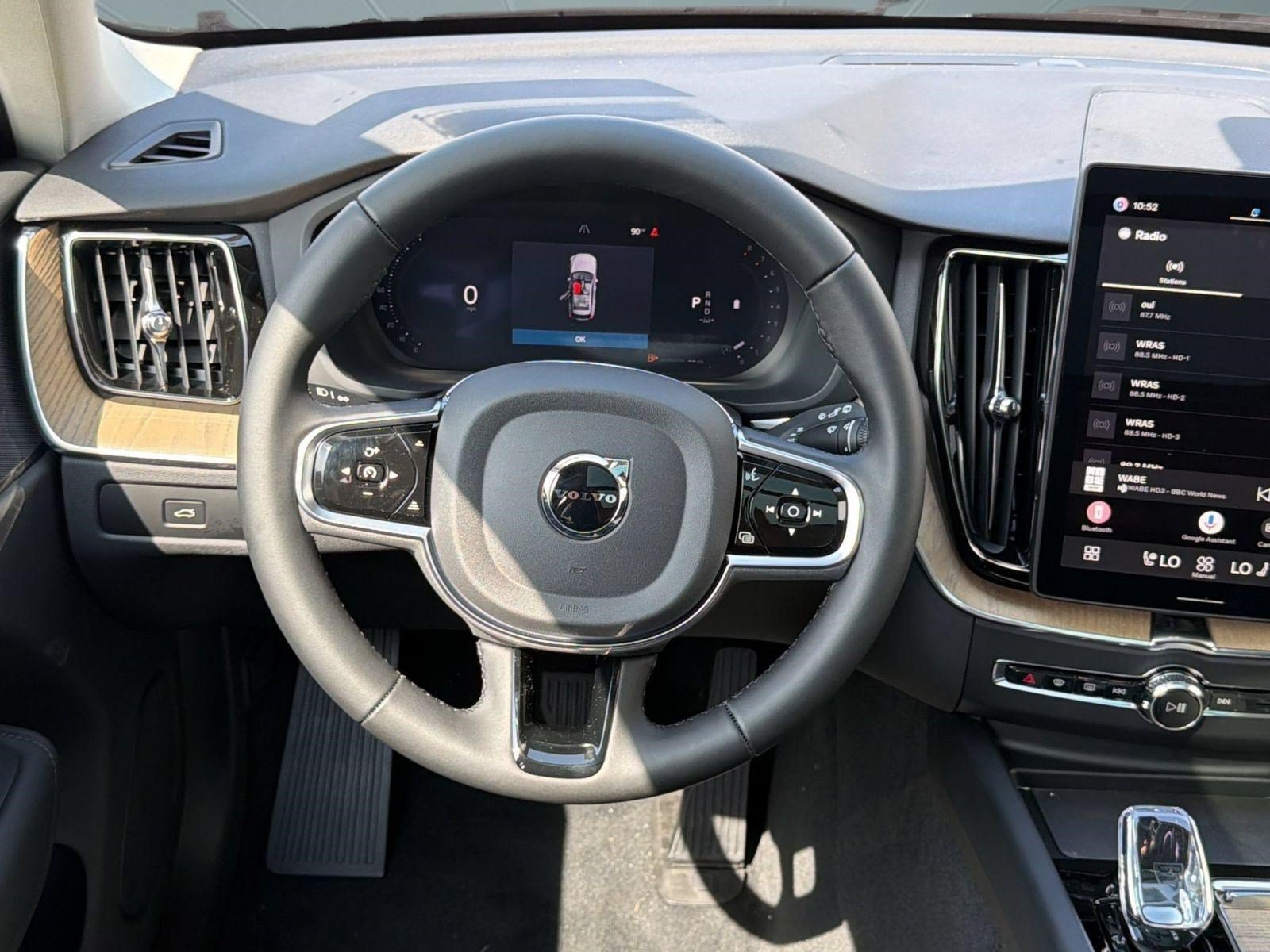 New 2026 Volvo XC60 B5 Plus w/ Protection Package Premier AWD/4WD image 11