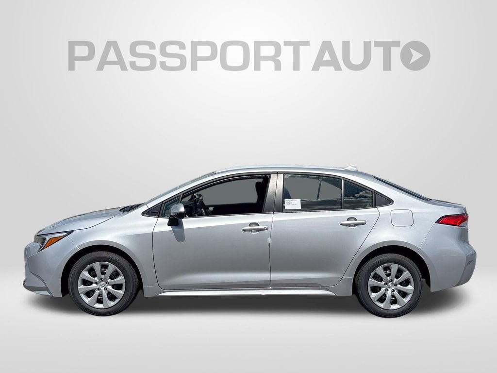 New 2026 Toyota Corolla LE FWD image 2