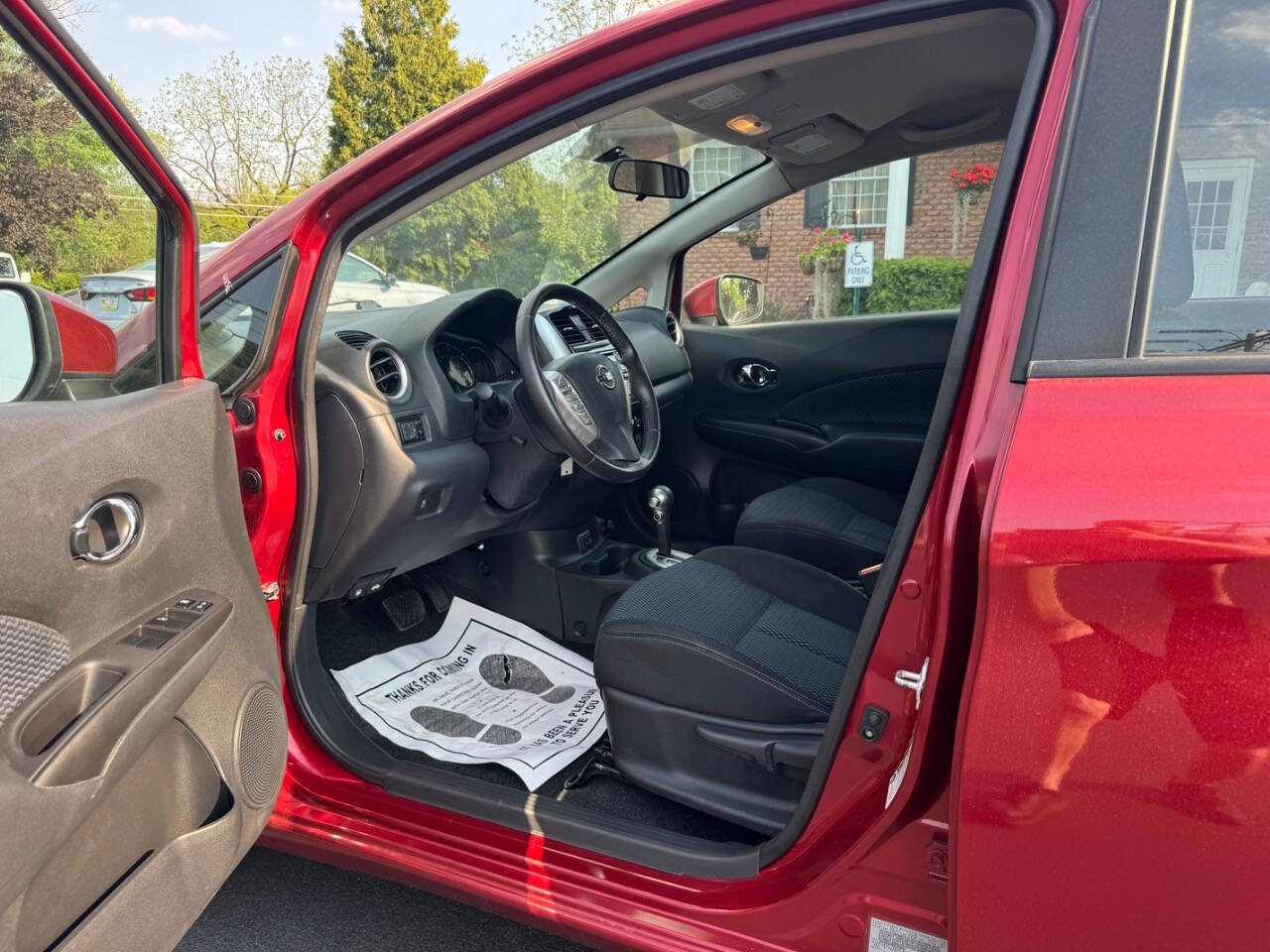 Used 2017 Nissan Versa Note SV FWD image 8