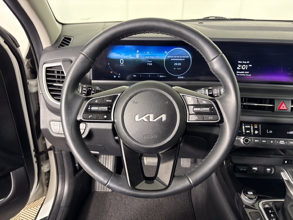 Used 2025 Kia Seltos EX w/ EX Sunroof Package AWD/4WD image 17