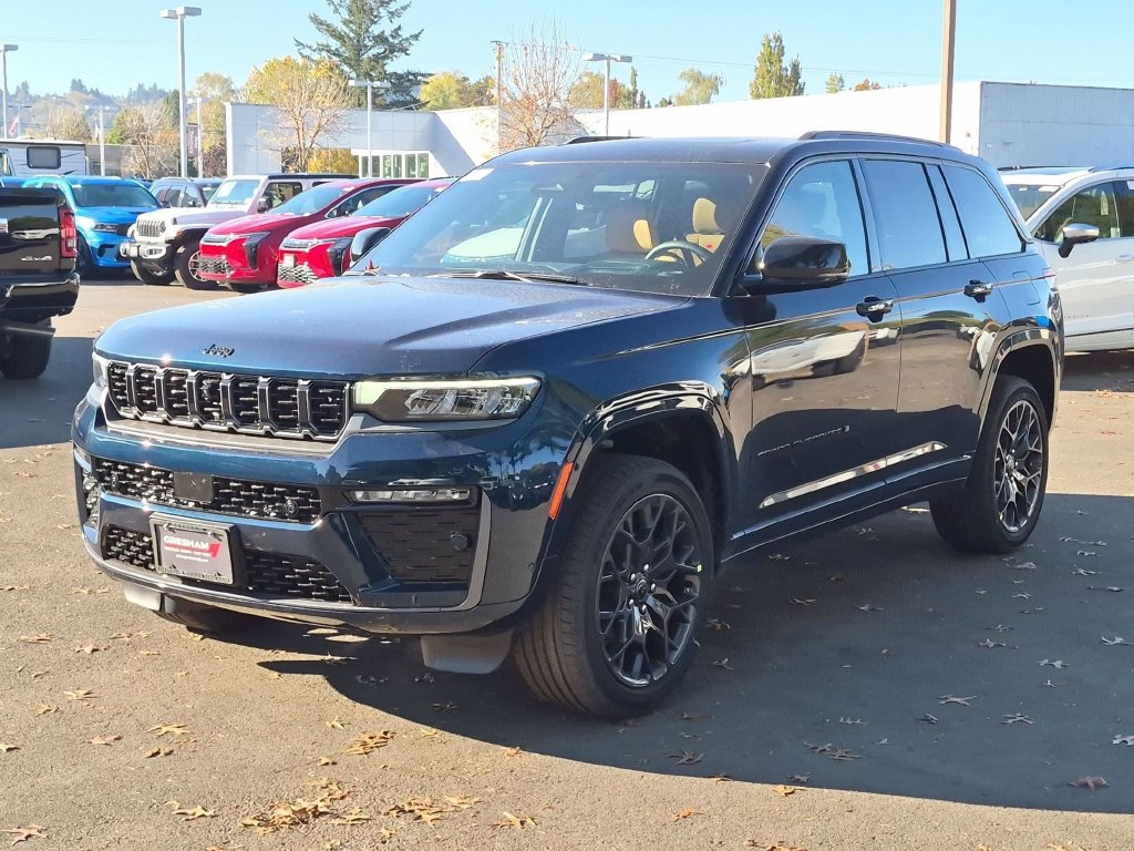 New 2027 Jeep Grand Cherokee Summit AWD/4WD image 3