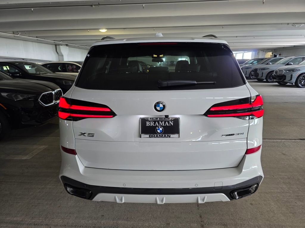 New 2026 BMW X5 sDrive40i RWD image 5