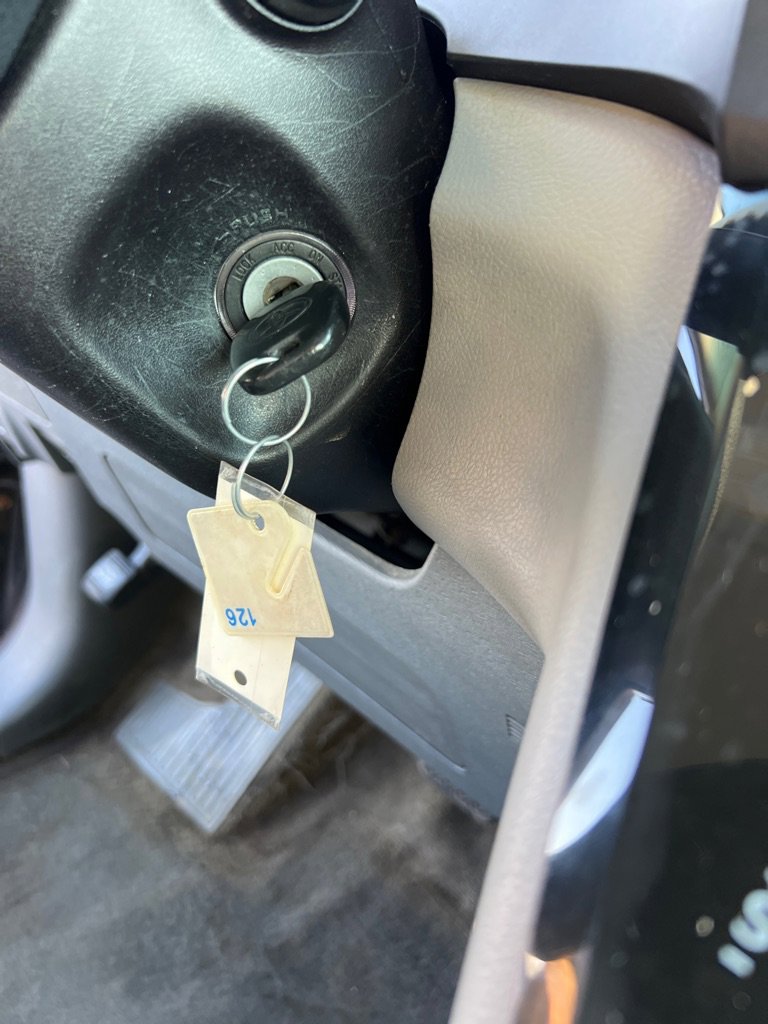 Used 2017 Toyota Sienna LE image 32