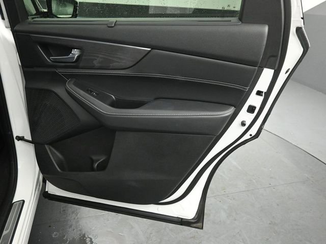 Used 2024 Acura MDX SH-AWD w/ Advance Package image 29