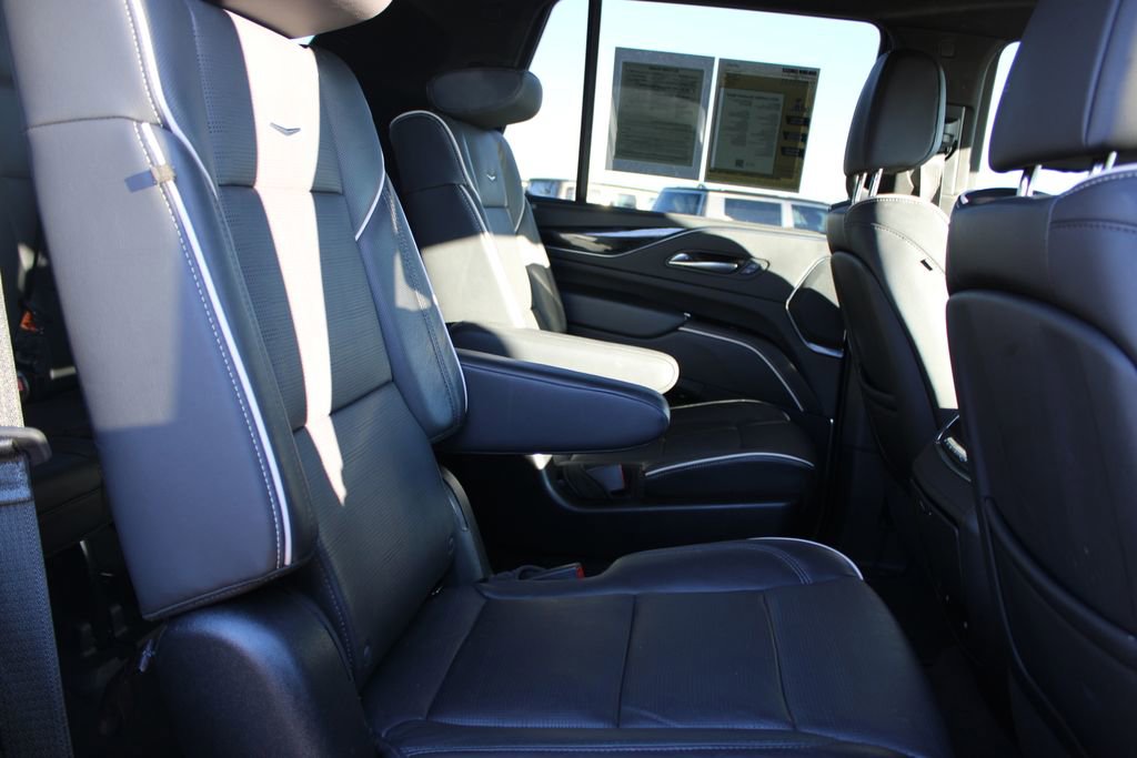 Used 2024 Cadillac Escalade Sport AWD/4WD image 34