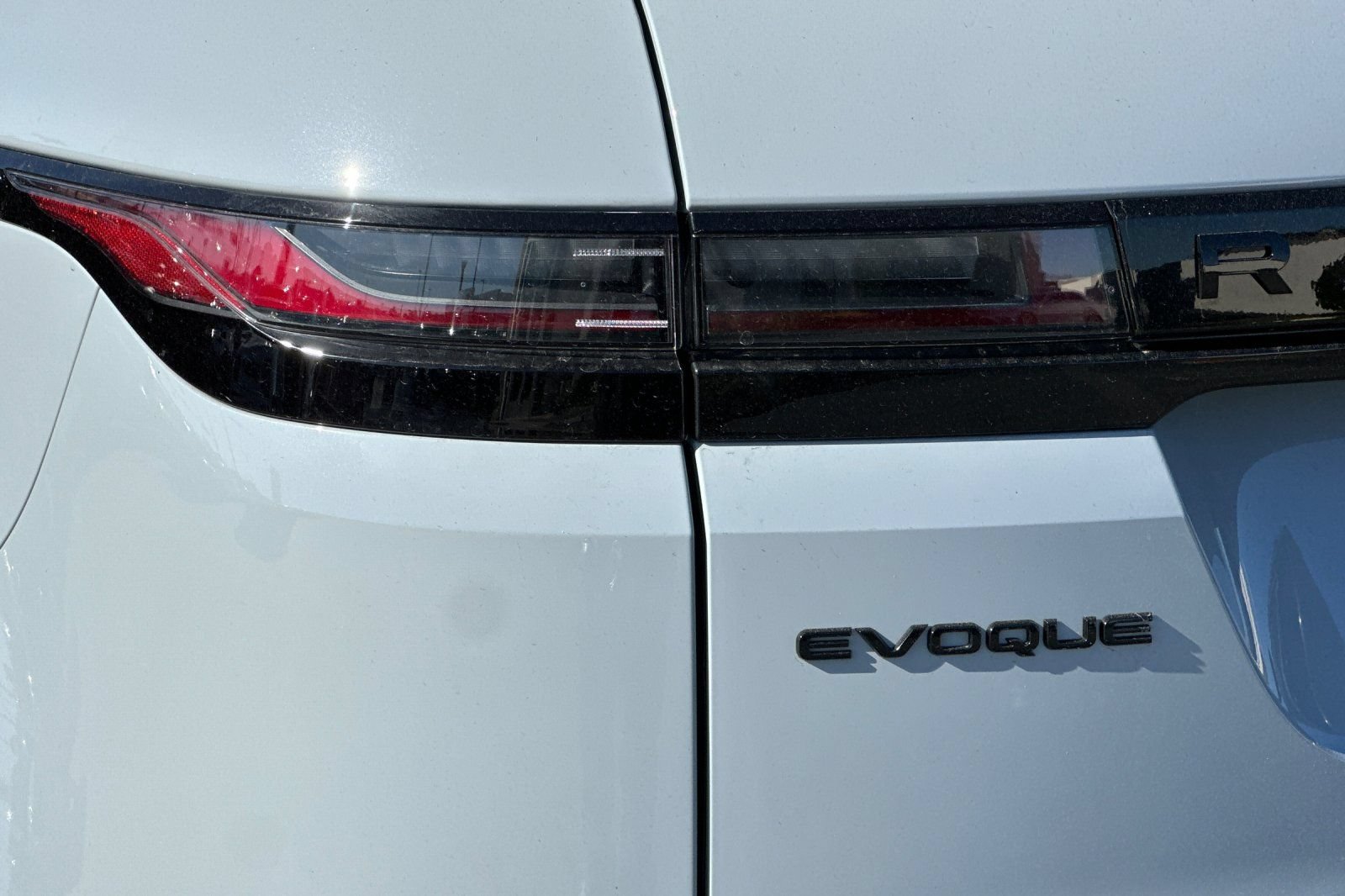 New 2026 Land Rover Range Rover Evoque Dynamic SE AWD/4WD image 27