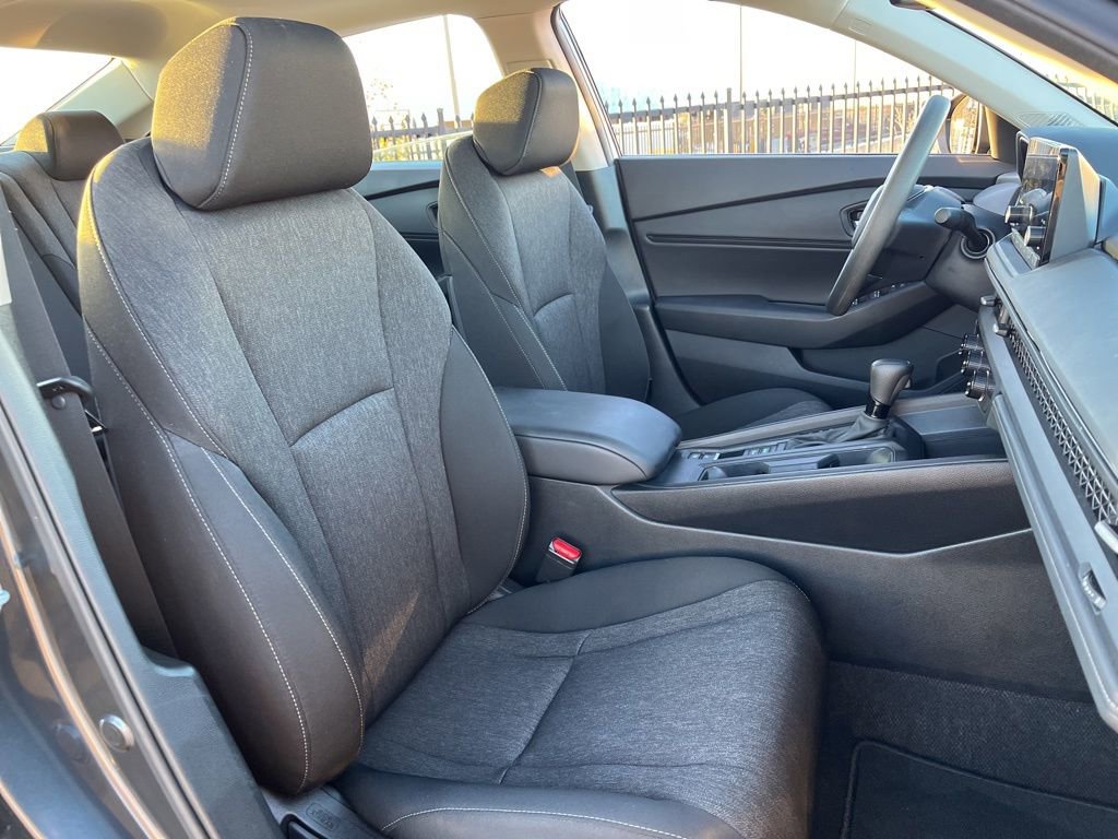 Certified 2024 Honda Accord EX image 27