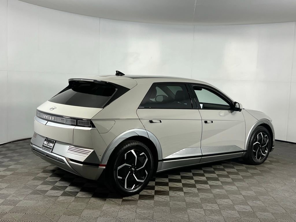 Used 2023 Hyundai Ioniq 5 Limited image 8