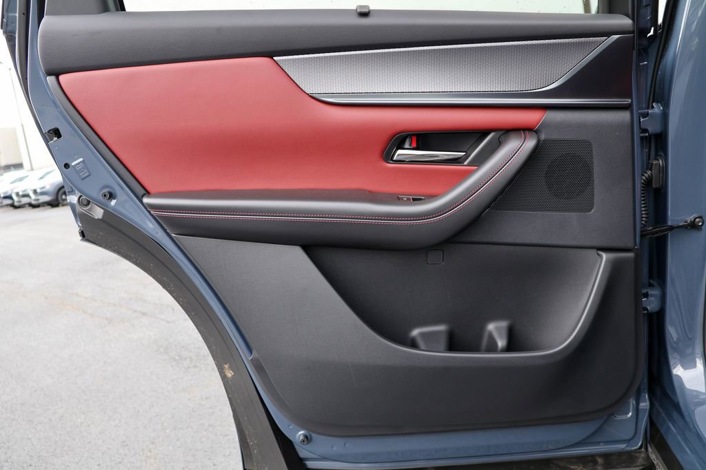 Used 2025 MAZDA CX-70 3.3 Turbo S w/ Premium Package image 30