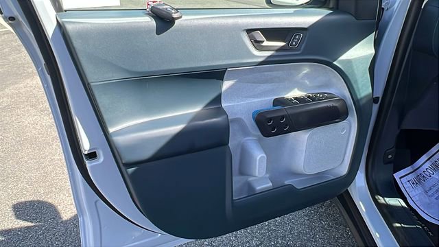 New 2026 Ford Maverick XLT image 14