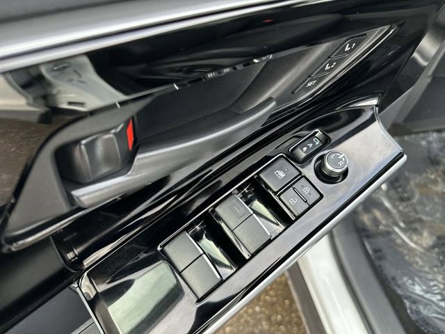 Used 2024 Subaru Solterra Touring w/ Touring Package image 17