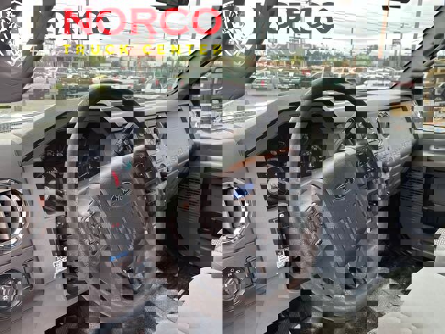 Used 2016 Ford F550 2WD Crew Cab Super Duty image 24