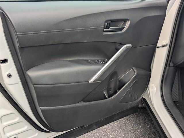 Used 2024 Toyota Corolla Cross SE image 10