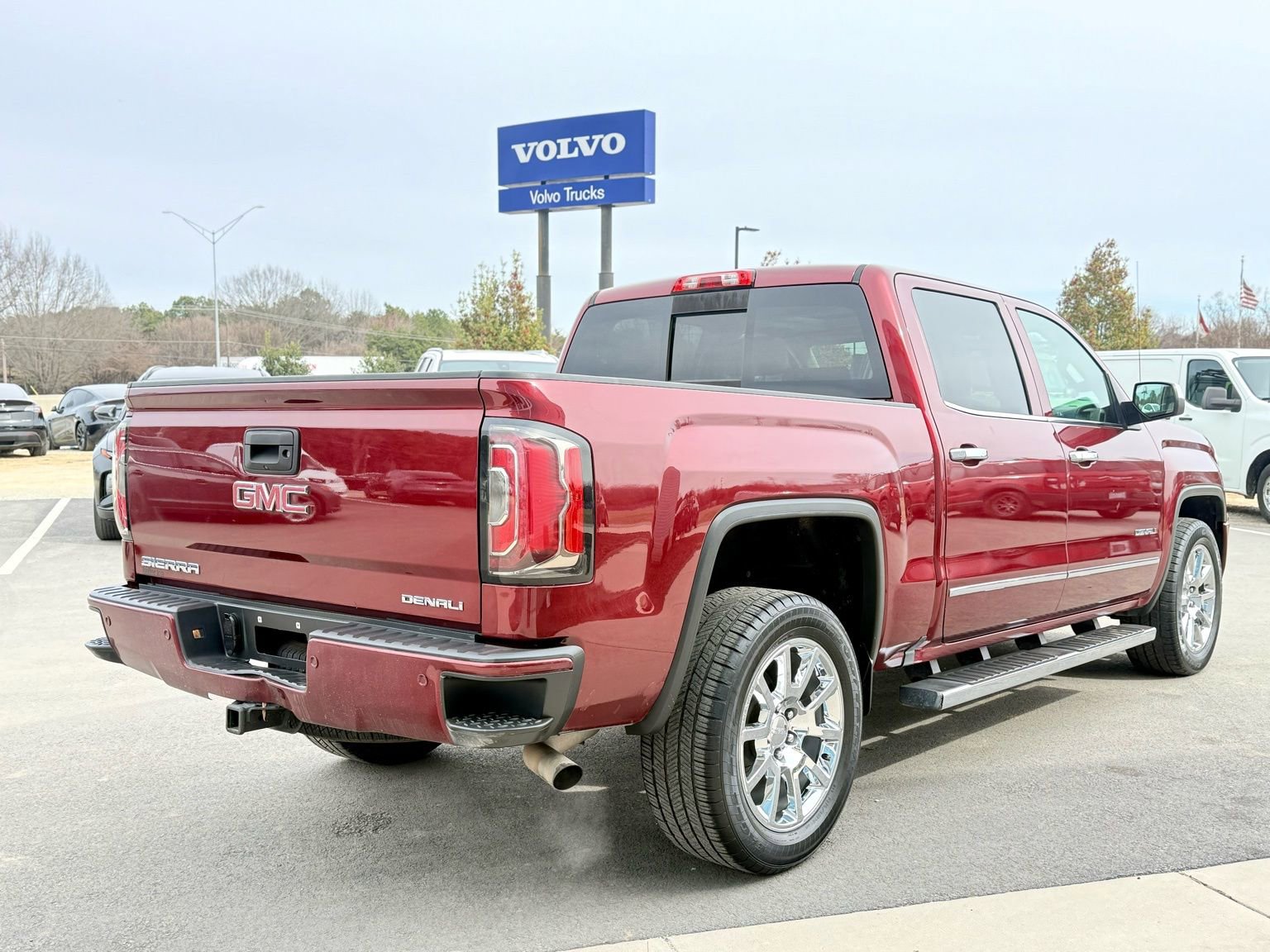 Used 2017 GMC Sierra 1500 Denali image 9
