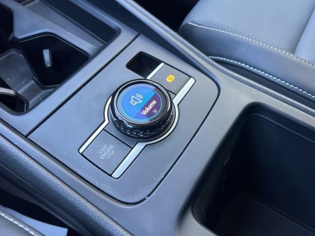 Certified 2025 Volkswagen Tiguan SE image 21