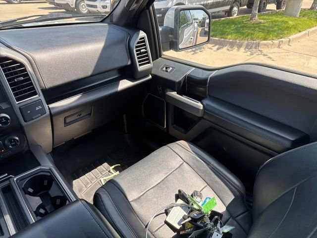 Used 2017 Ford F150 Raptor w/ Equipment Group 802A Luxury AWD/4WD image 17