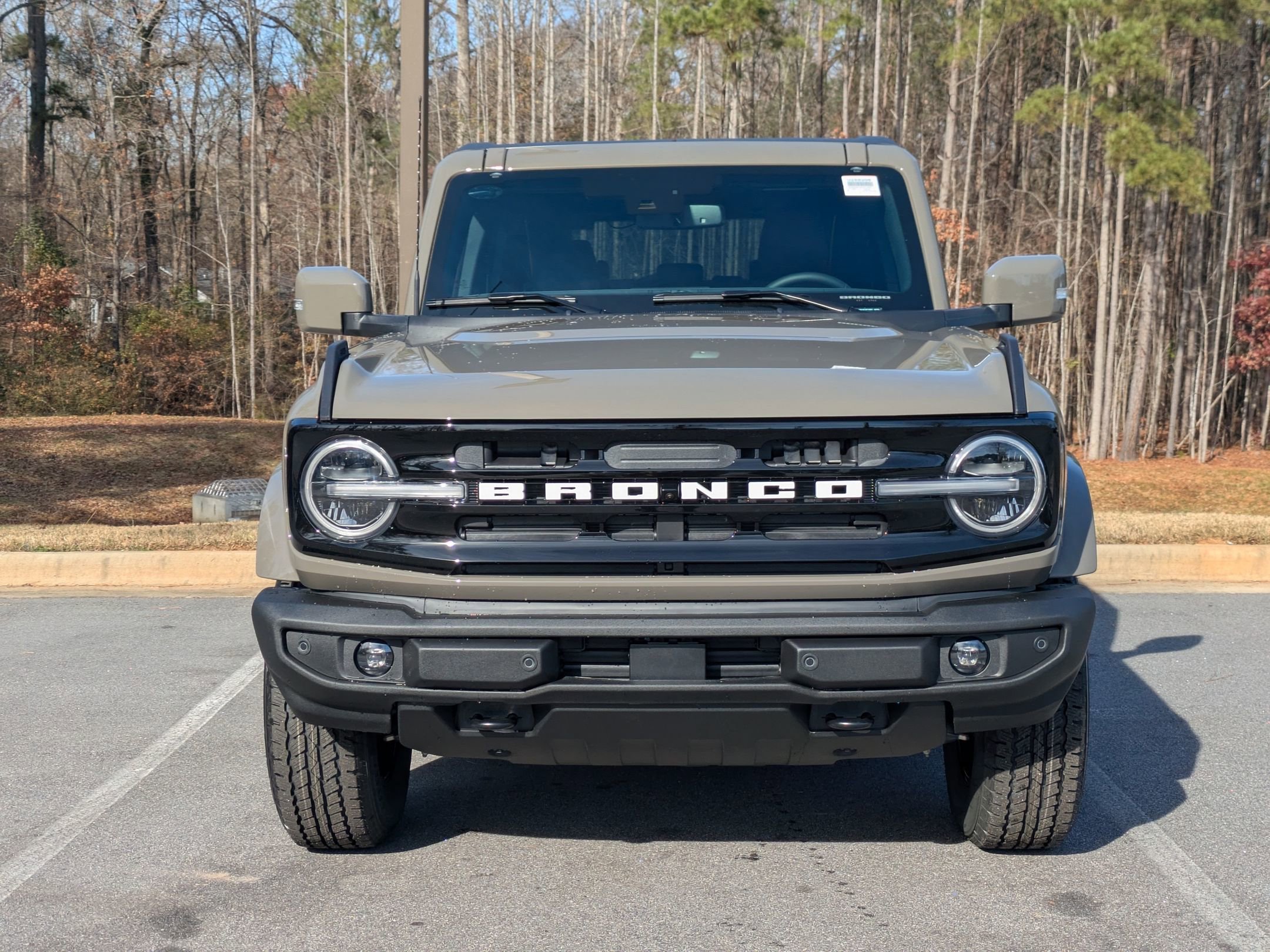New 2025 Ford Bronco Outer Banks AWD/4WD image 7