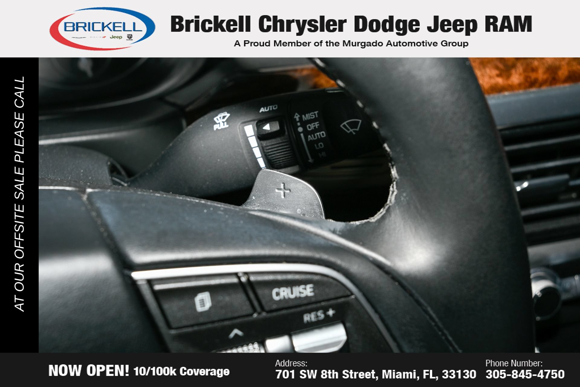 Used 2017 Genesis G90 3.3T Premium RWD image 32
