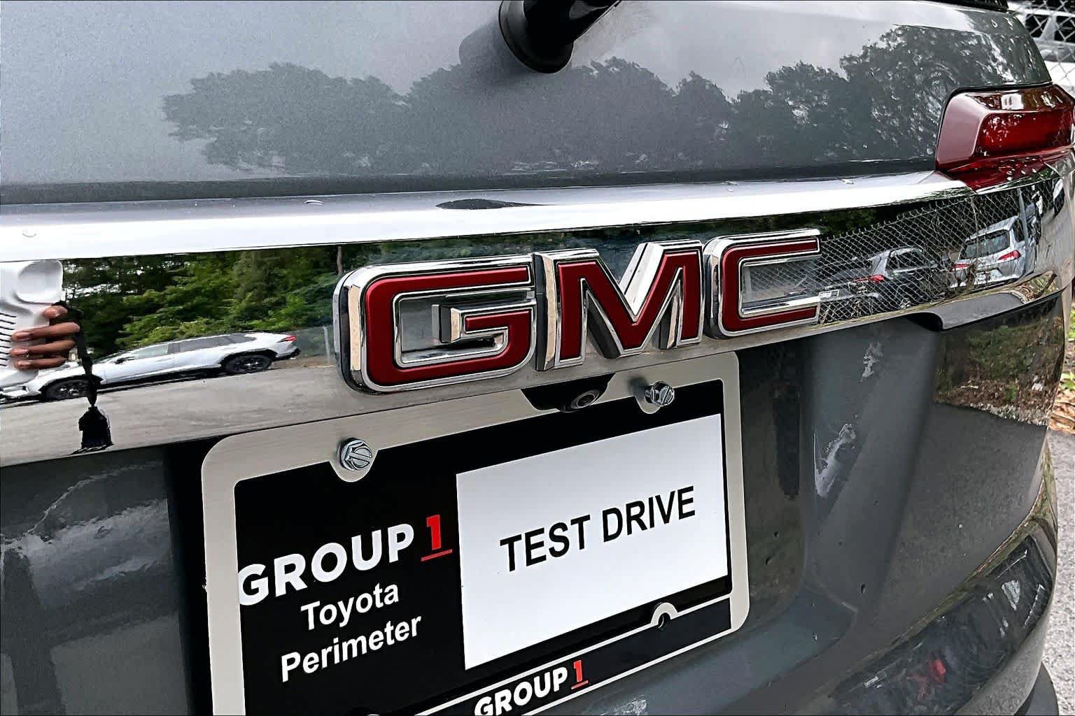 Used 2021 GMC Acadia SLT w/ LPO, Floor Liner Package FWD image 31