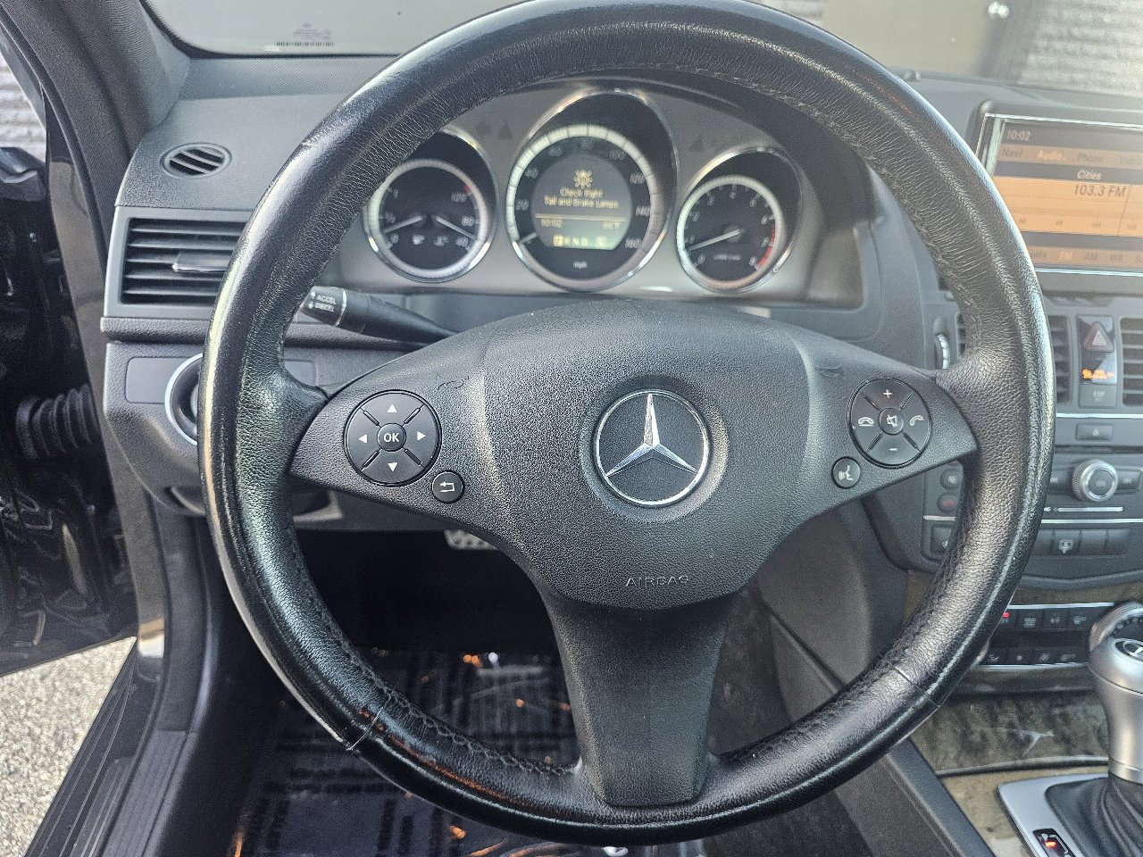 Used 2009 Mercedes-Benz C 350 Sport image 14