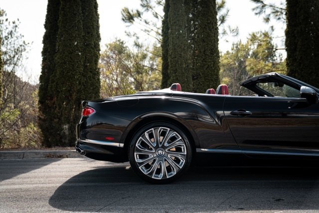 Used 2021 Bentley Continental GT Mulliner image 14