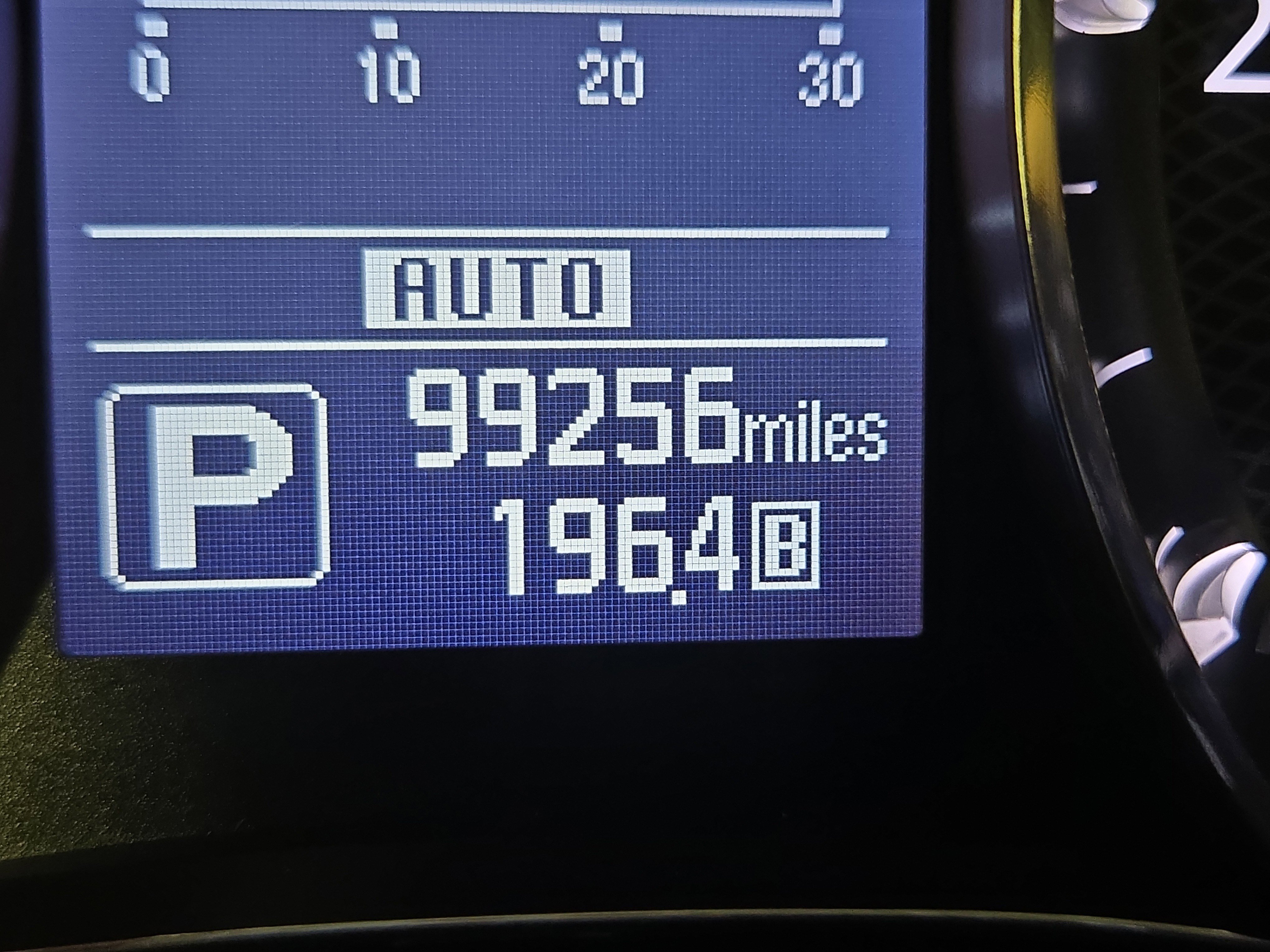 Used 2017 INFINITI QX80 4WD w/ Driver Assistance Package image 19