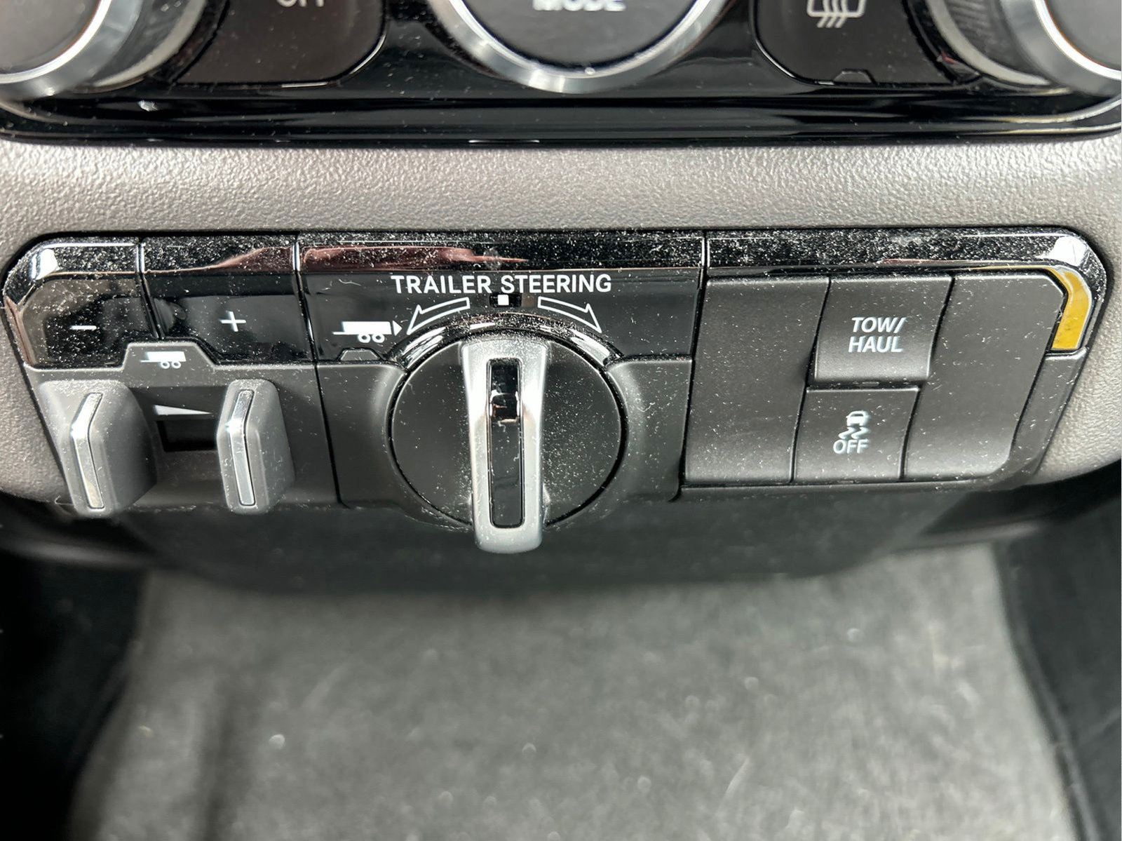 Certified 2023 RAM 1500 Big Horn w/ Trailer Tow Group AWD/4WD image 32