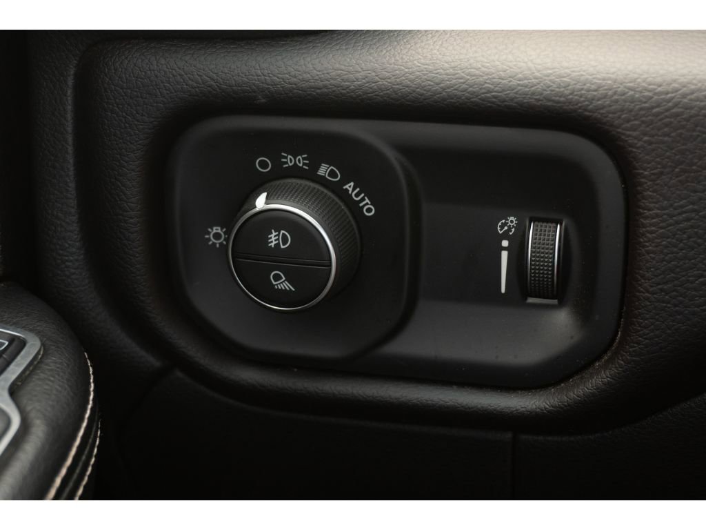Used 2024 RAM 2500 Big Horn w/ Night Edition AWD/4WD image 29