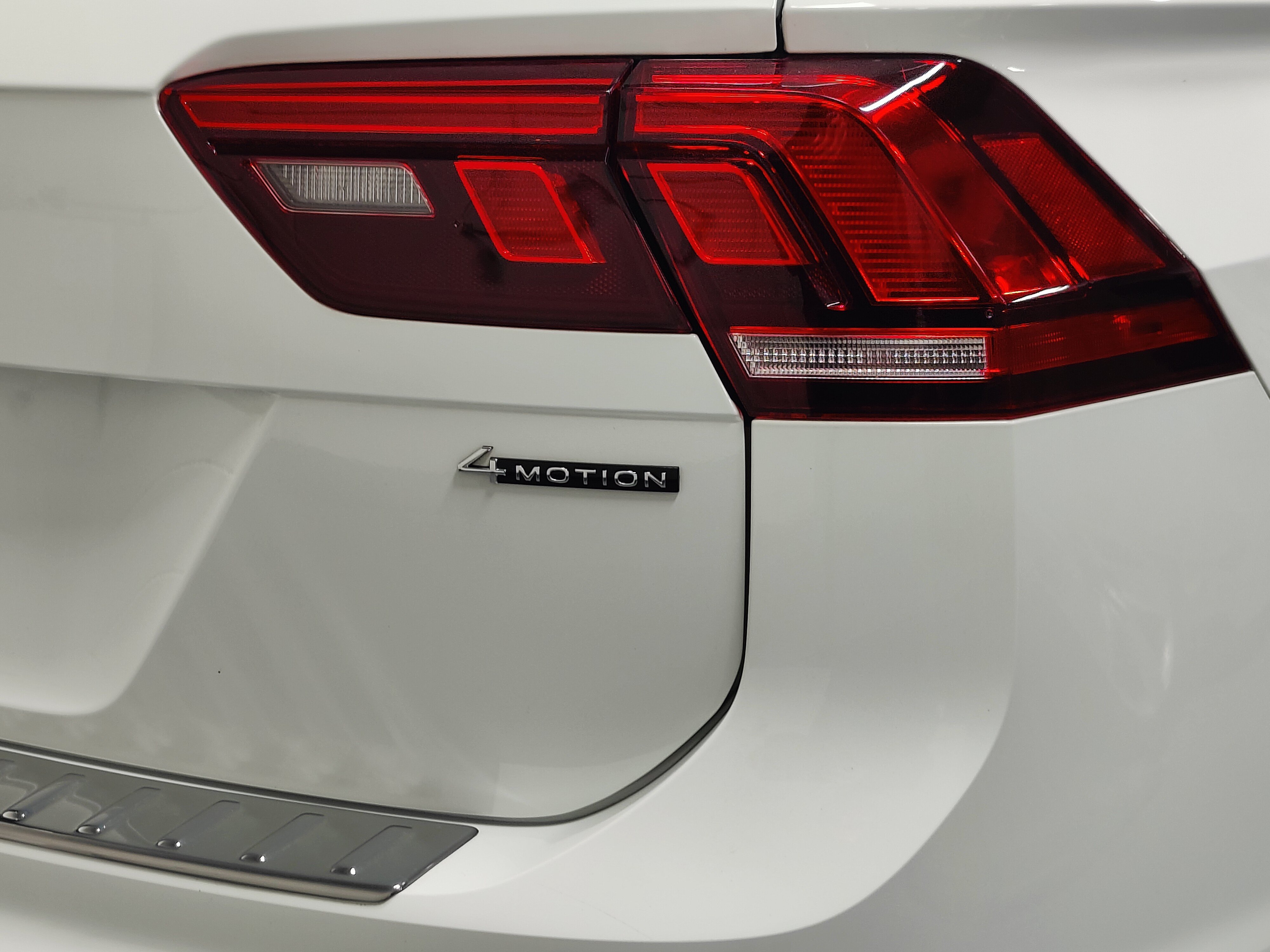 Certified 2024 Volkswagen Tiguan S AWD/4WD image 4