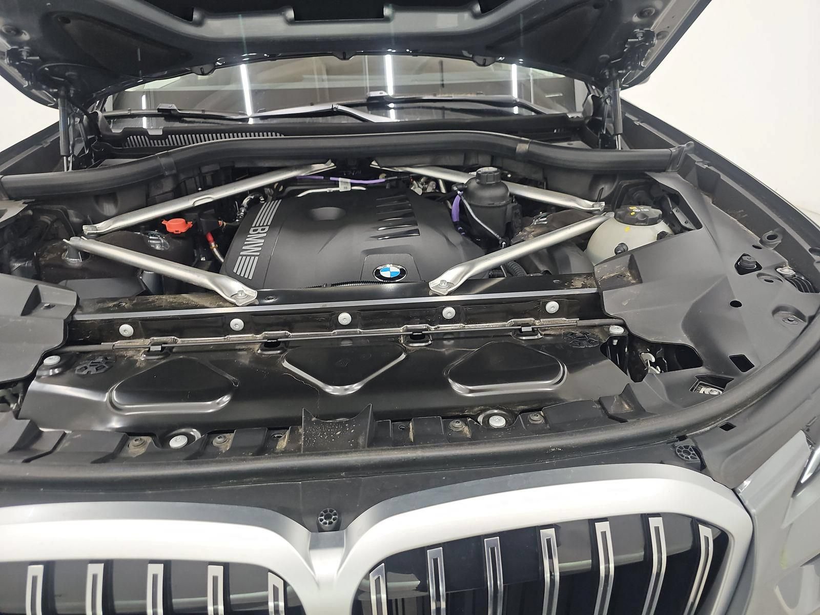 Used 2026 BMW X7 xDrive40i AWD/4WD image 16