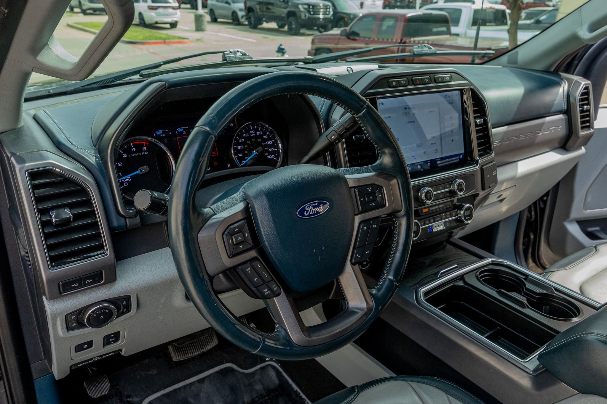 Used 2022 Ford F450 Limited w/ FX4 Off-Road Package image 17