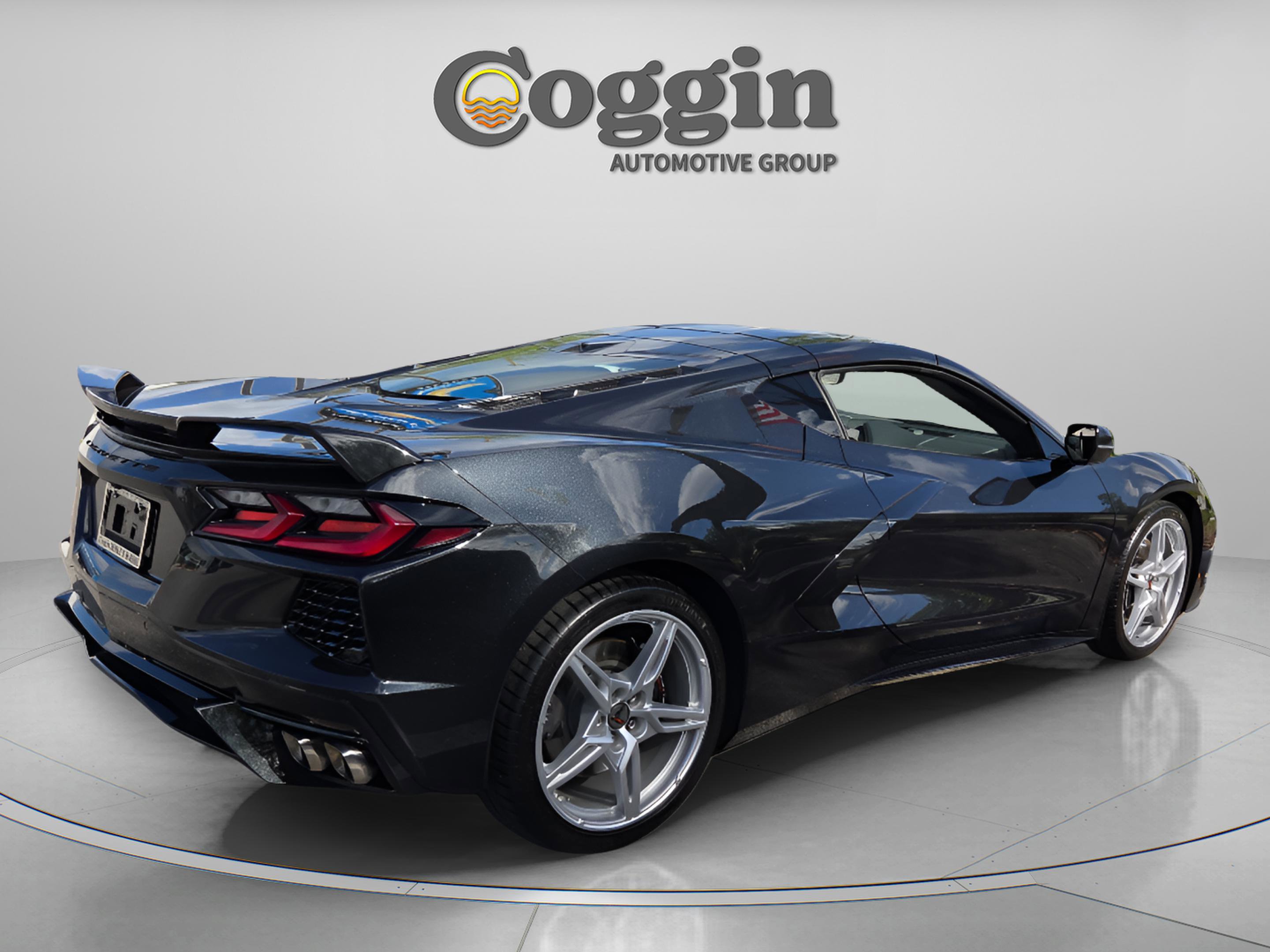 Used 2024 Chevrolet Corvette Stingray Coupe w/ Z51 Performance Package image 5